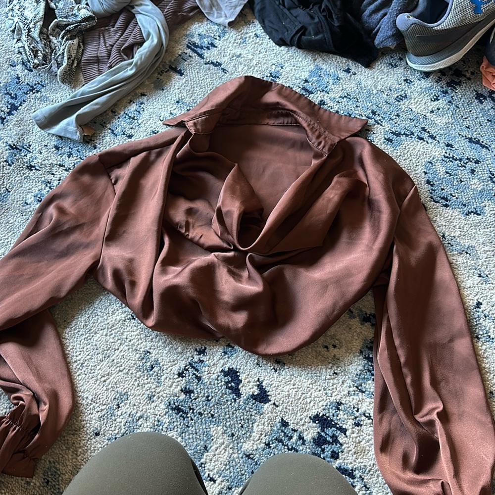 Collared cowl neck crop top